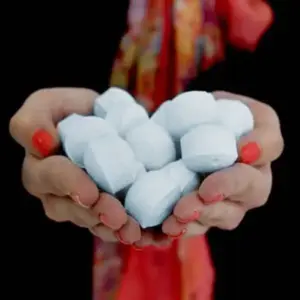 1.3Kg Box of Chill Pills (Mini Bath Bombs) – Baby Powder | www.artisangoods.co.uk 2