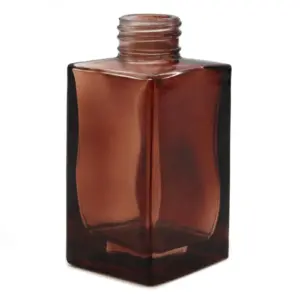 100 ml Square Long Reed Diffuser Bottlle – Amber | www.artisangoods.co.uk