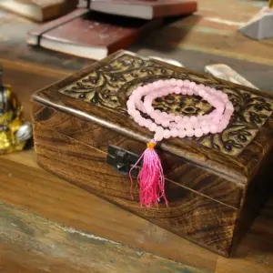 108 Bead Mala – Rose Quartz | www.artisangoods.co.uk 2