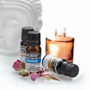 10 ml Lavender Essential Oil | www.artisangoods.co.uk 7