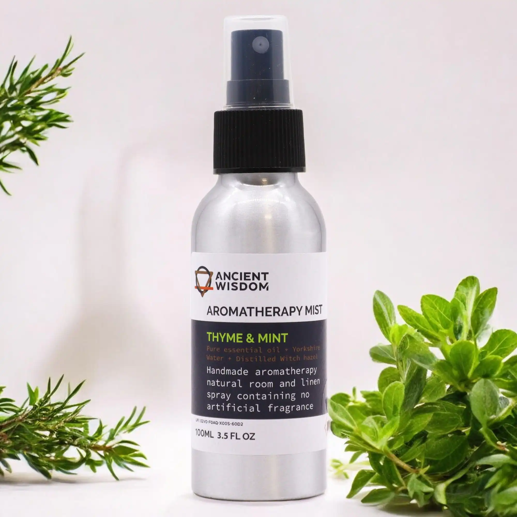100ml Essential Oil Mist – Thyme & Mint | www.artisangoods.co.uk 4 100ml Essential Oil Mist – Thyme & Mint | www.artisangoods.co.uk 3