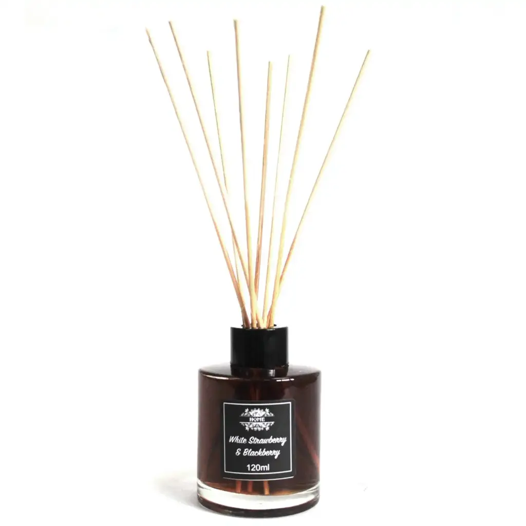 120ml Reed Diffuser – White Strawberry & Blackberry | www.artisangoods.co.uk 4 120ml Reed Diffuser – White Strawberry & Blackberry | www.artisangoods.co.uk 4