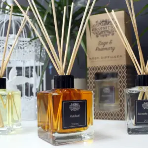 200ml Geranium & Rose Essential Oil Reed Diffuser | www.artisangoods.co.uk 6