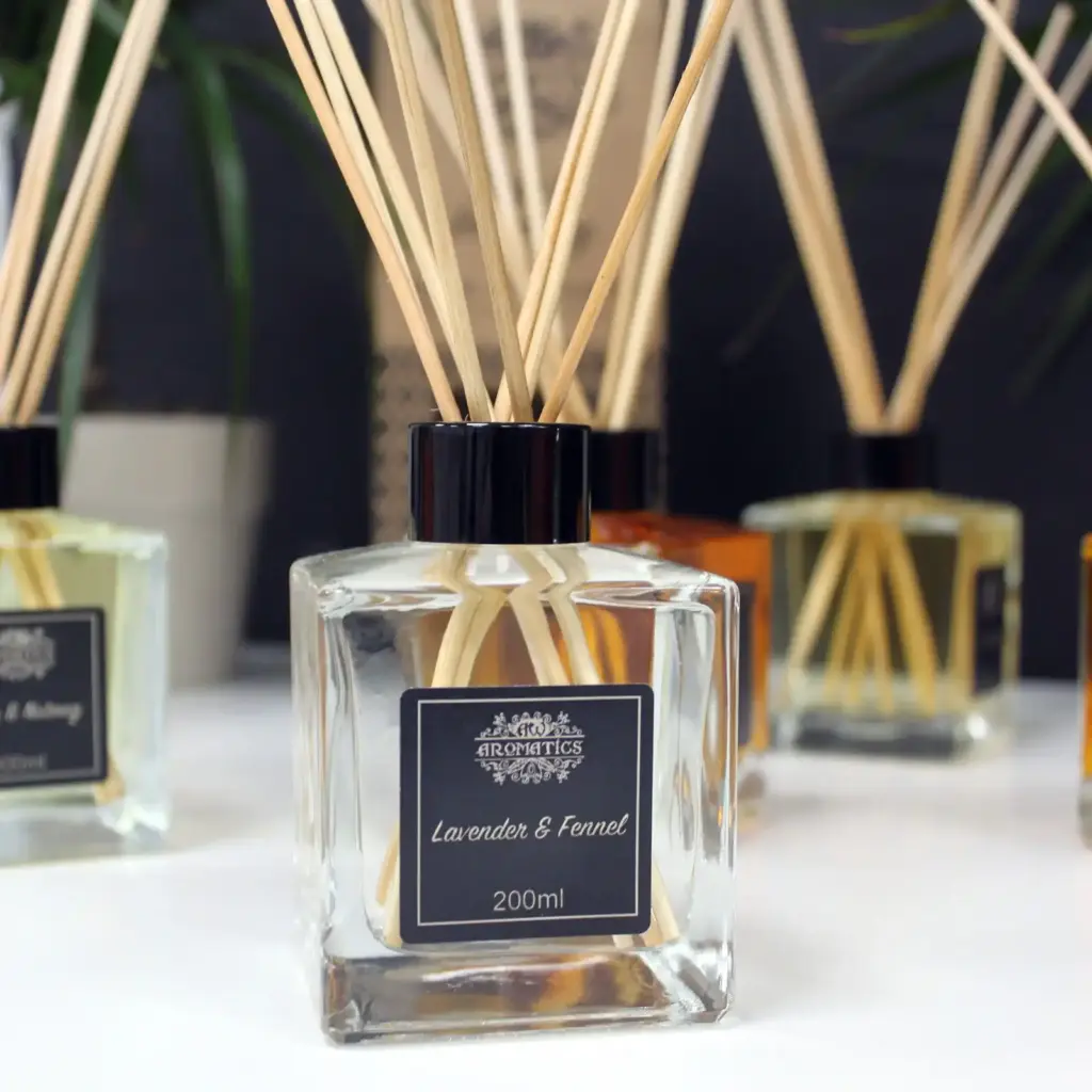 200ml Lavender & Fennel Essential Oil Reed Diffuser | www.artisangoods.co.uk 5