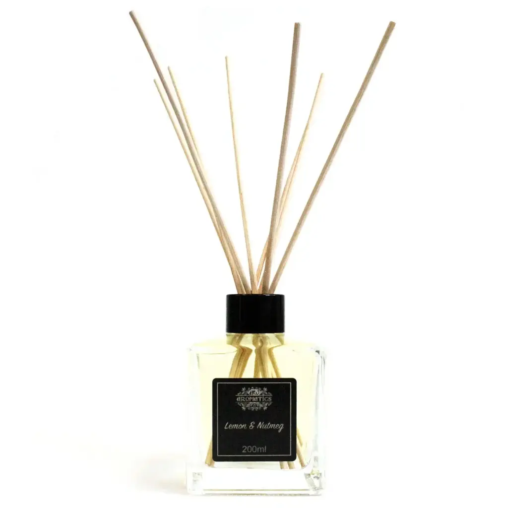 200ml Lemon & Nutmeg Essential Oil Reed Diffuser | www.artisangoods.co.uk 2
