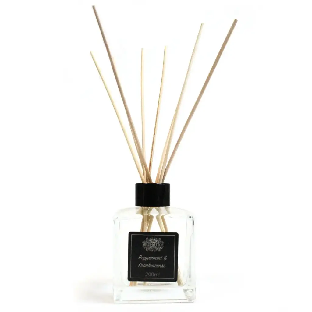 200ml Peppermint & Frankincense Essential Oil Reed Diffuser | www.artisangoods.co.uk 2