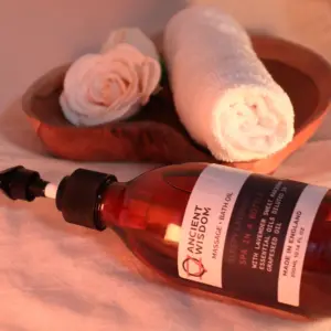 Aromatherapy Massage and Bath Oil – Sleepy Lavender 300ml | www.artisangoods.co.uk 3