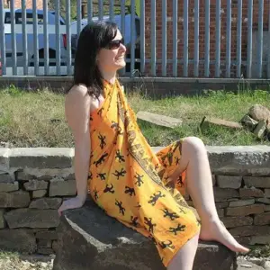 Bali Gecko Sarongs – Yellow | www.artisangoods.co.uk 3