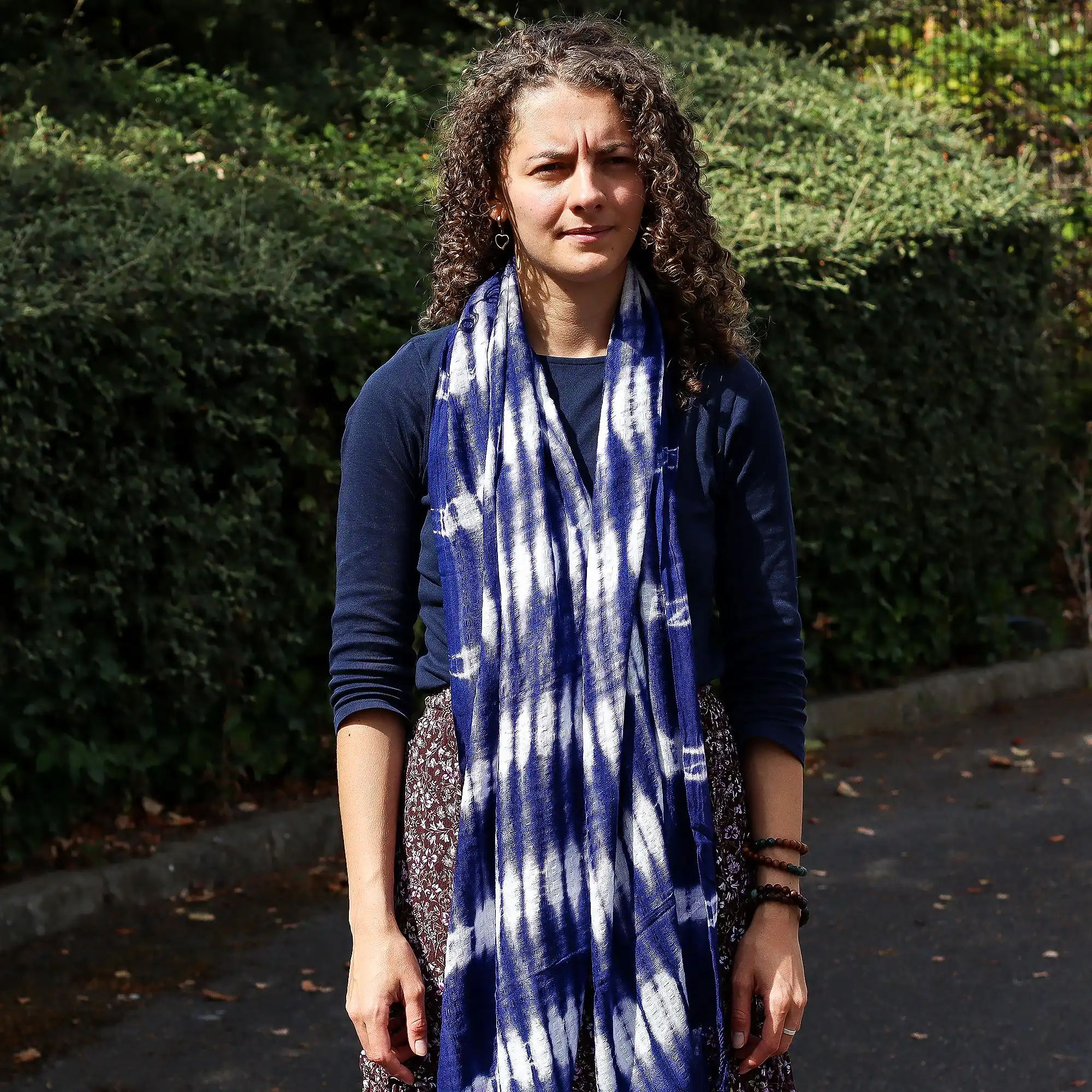 Boho Java Art Stole/Scarf – Indigo Stripes – 62x200cm | www.artisangoods.co.uk 5 Boho Java Art Stole/Scarf – Indigo Stripes – 62x200cm | www.artisangoods.co.uk 4