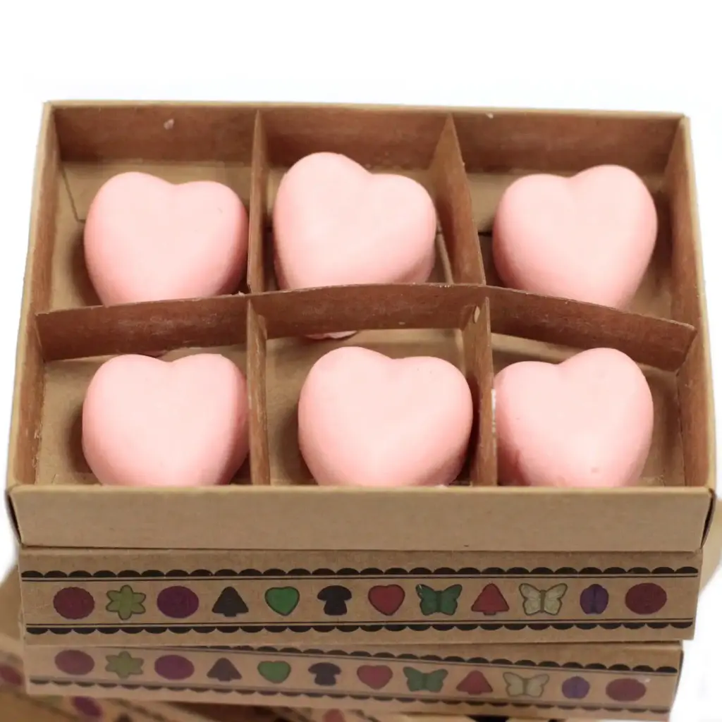 Box of 6 Wax Melts – Dragon’s Blood | www.artisangoods.co.uk 3 Box of 6 Wax Melts – Dragon’s Blood | www.artisangoods.co.uk 3