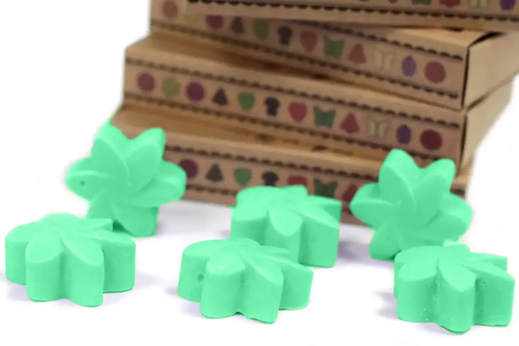 Box of 6  Wax Melts – Hidden Garden | www.artisangoods.co.uk 3
