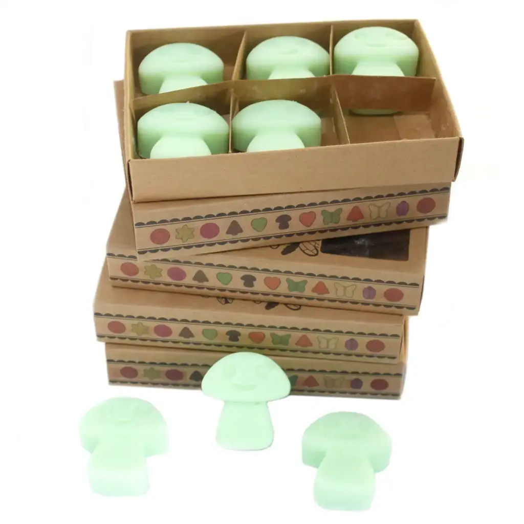 Box of 6 Wax Melts – Liquorice | www.artisangoods.co.uk 2 Box of 6 Wax Melts – Liquorice | www.artisangoods.co.uk 2