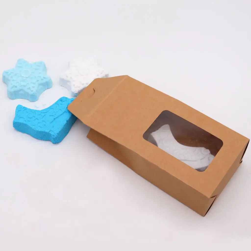 Break the Ice Christmas Bath Bomb Gift Pack | www.artisangoods.co.uk 3 Break the Ice Christmas Bath Bomb Gift Pack | www.artisangoods.co.uk 3