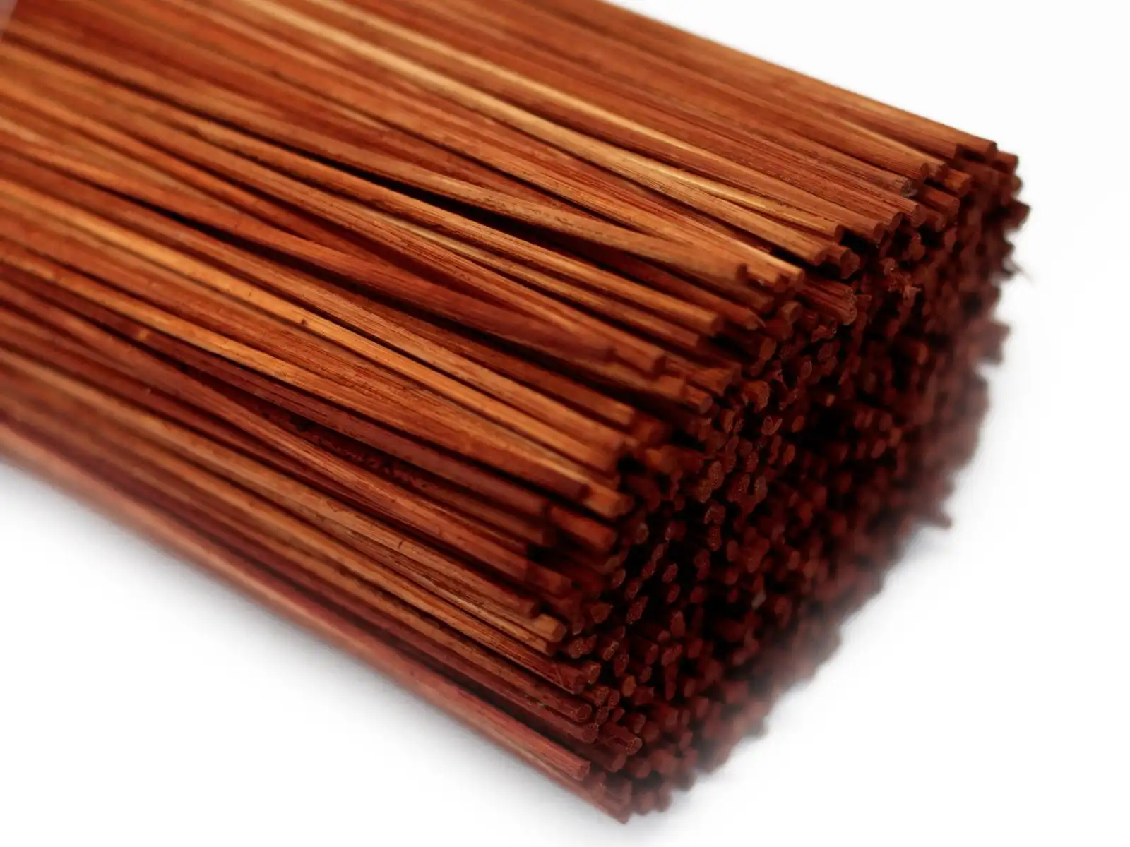 Brown Reed Diffuser Sticks -25cm x 3mm – 500gms | www.artisangoods.co.uk 3 Brown Reed Diffuser Sticks -25cm x 3mm – 500gms | www.artisangoods.co.uk 2