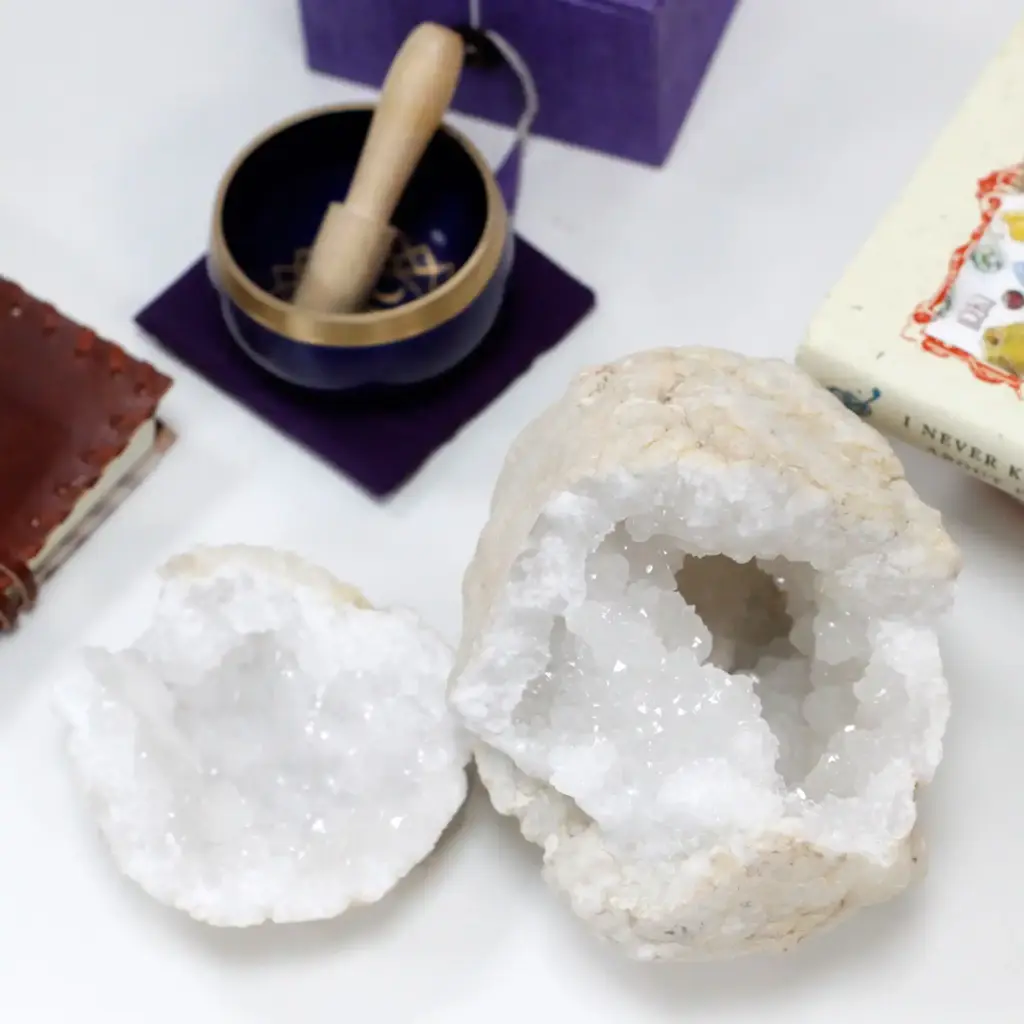 Calsite Geodes – 15-18 cm | www.artisangoods.co.uk 10