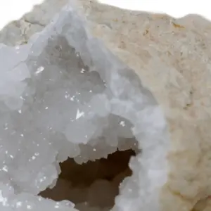 Calsite Geodes – 15-18 cm | www.artisangoods.co.uk 7