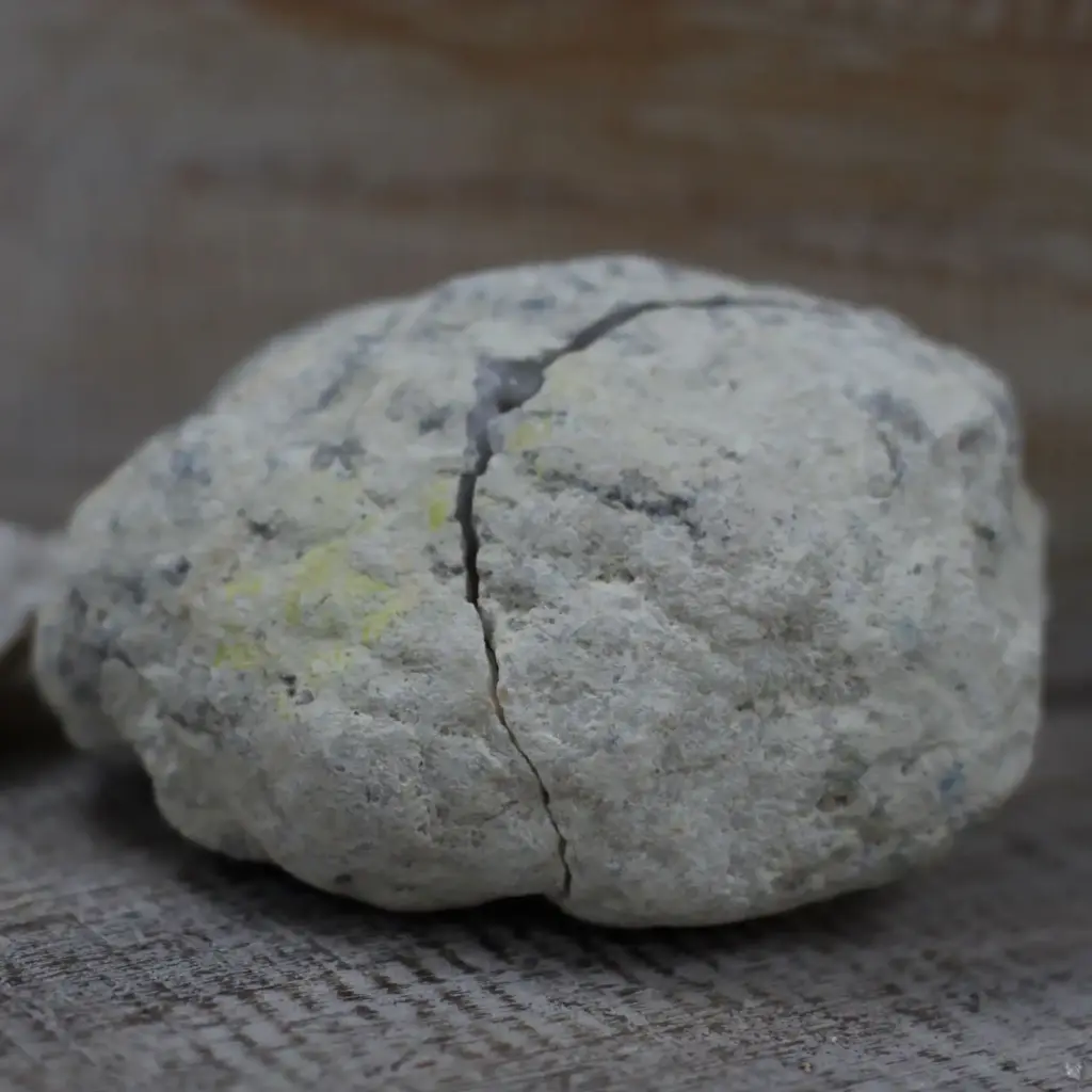 Calsite Geodes – 8-9 cm | www.artisangoods.co.uk 4 Calsite Geodes – 8-9 cm | www.artisangoods.co.uk 4