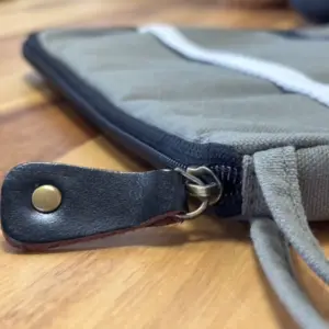 Canvas Tablet Pouch – Olive | www.artisangoods.co.uk 3