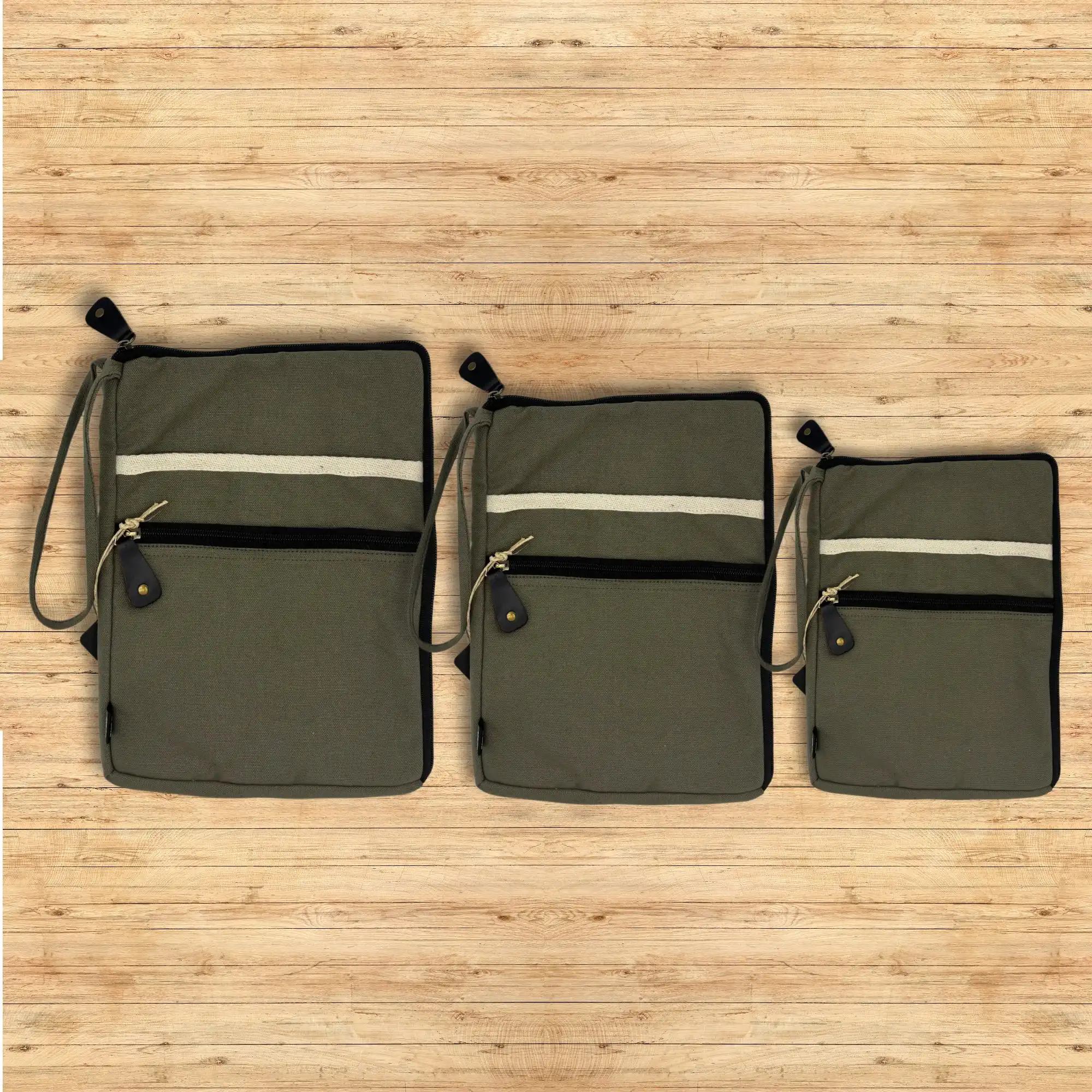 Canvas Tablet Pouch – Olive | www.artisangoods.co.uk 3 Canvas Tablet Pouch – Olive | www.artisangoods.co.uk 2