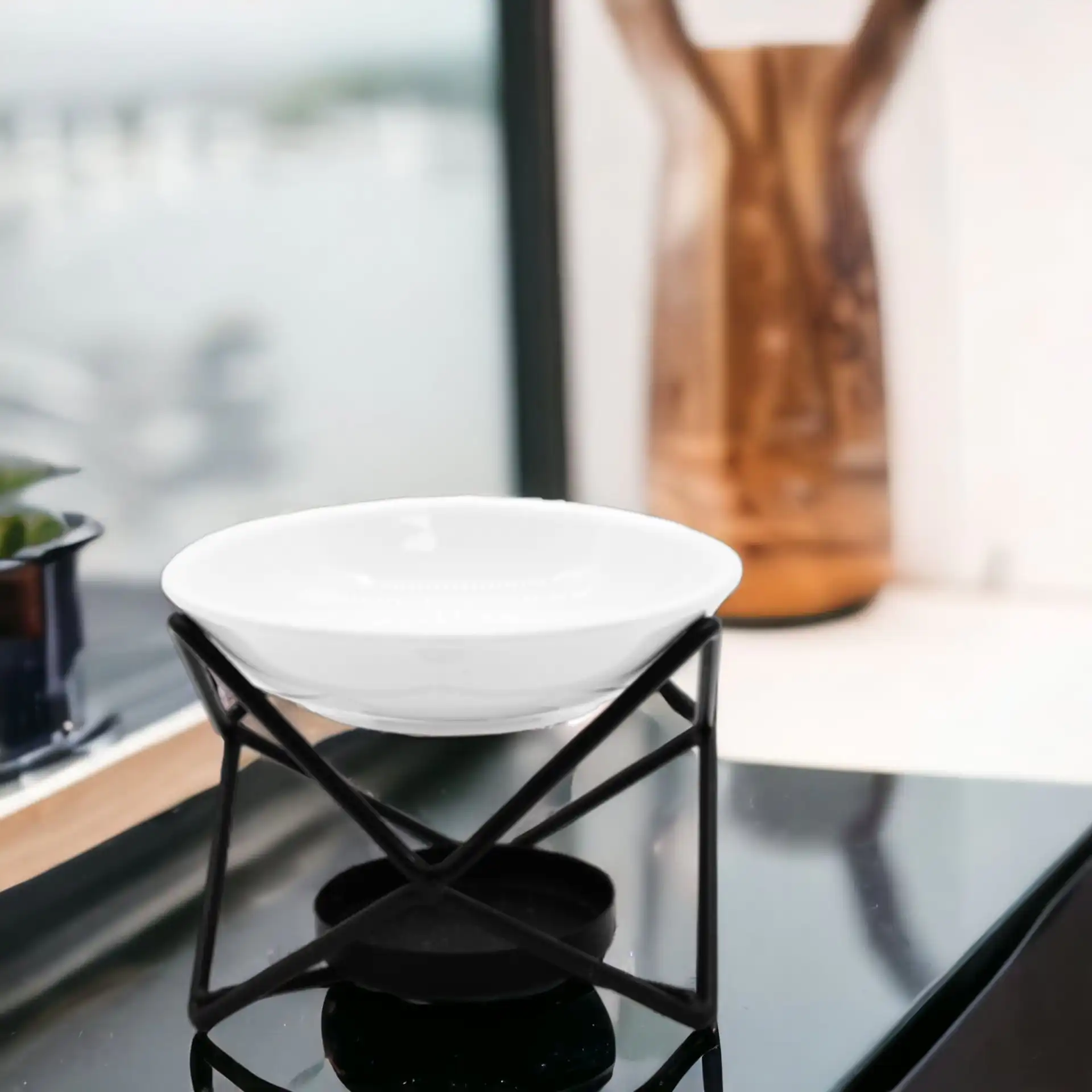 Ceramic & Metal Hex Stand | www.artisangoods.co.uk 3 Ceramic & Metal Hex Stand | www.artisangoods.co.uk 2