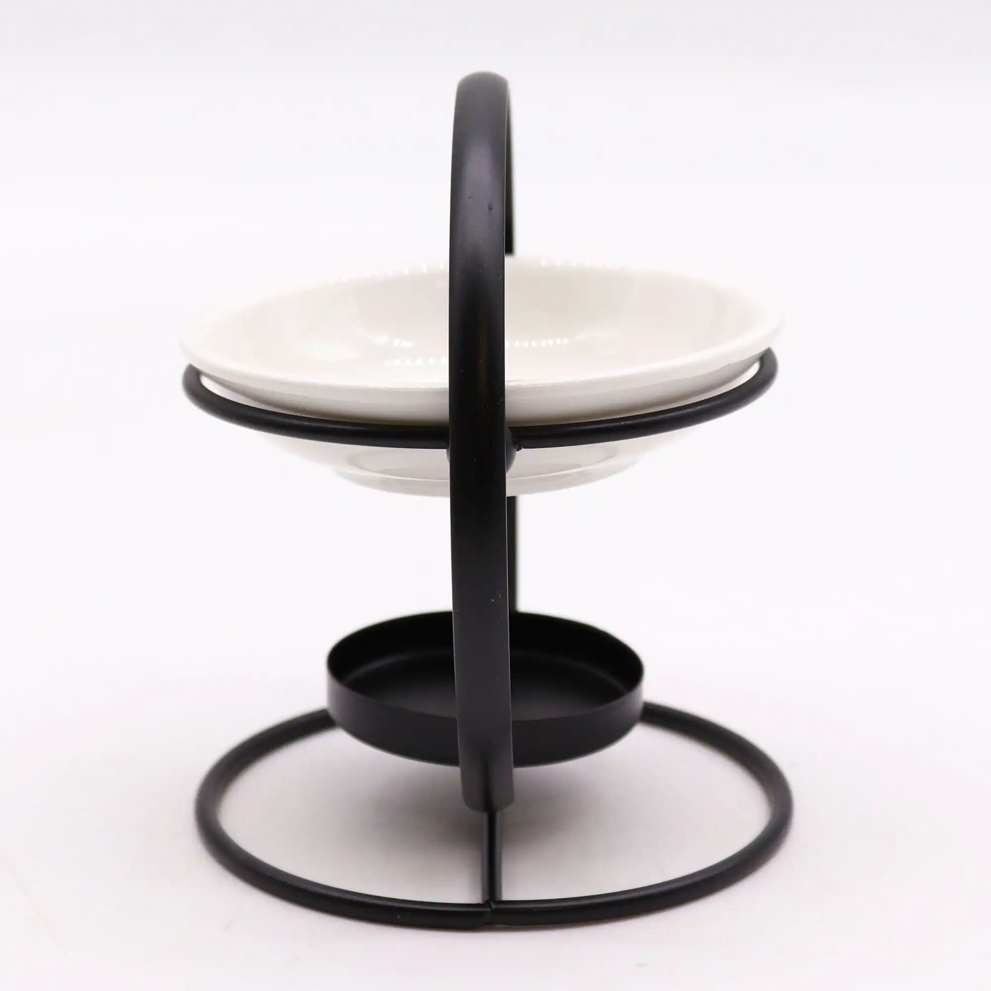 Ceramic & Metal Round Stand | www.artisangoods.co.uk 3 Ceramic & Metal Round Stand | www.artisangoods.co.uk 2