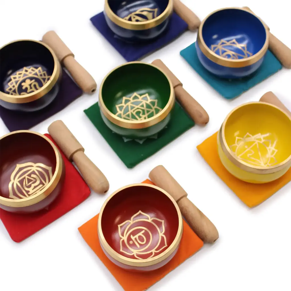 Chakra Pyramid Singing Bowl Gift Set | www.artisangoods.co.uk 3