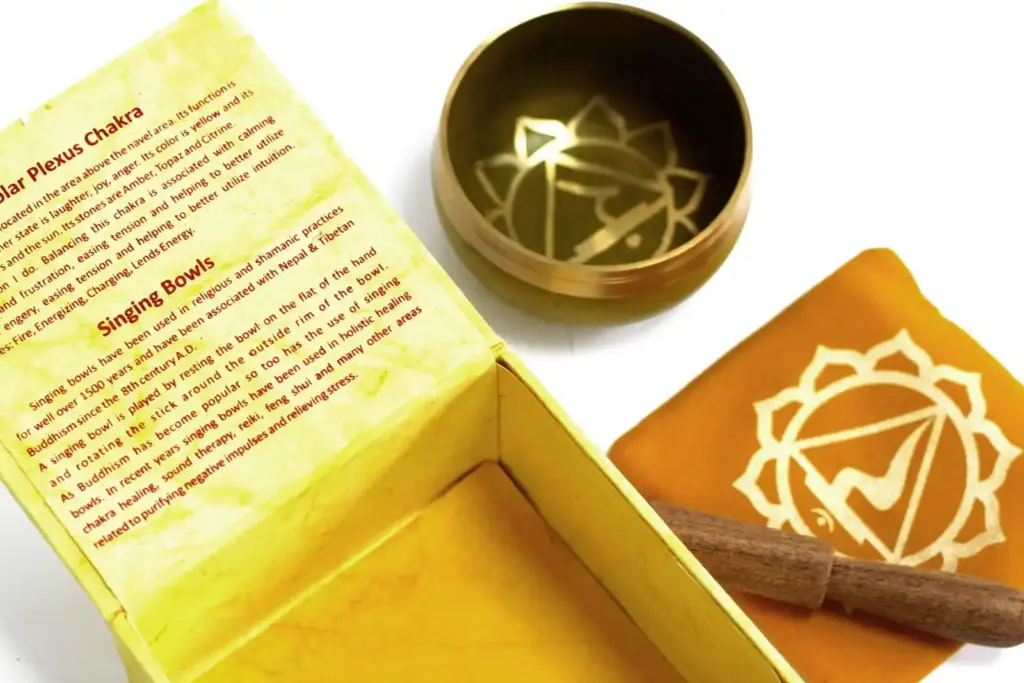Chakra Singing Bowl – Solar Plexus | www.artisangoods.co.uk 2