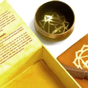 Chakra Singing Bowl – Solar Plexus | www.artisangoods.co.uk 2