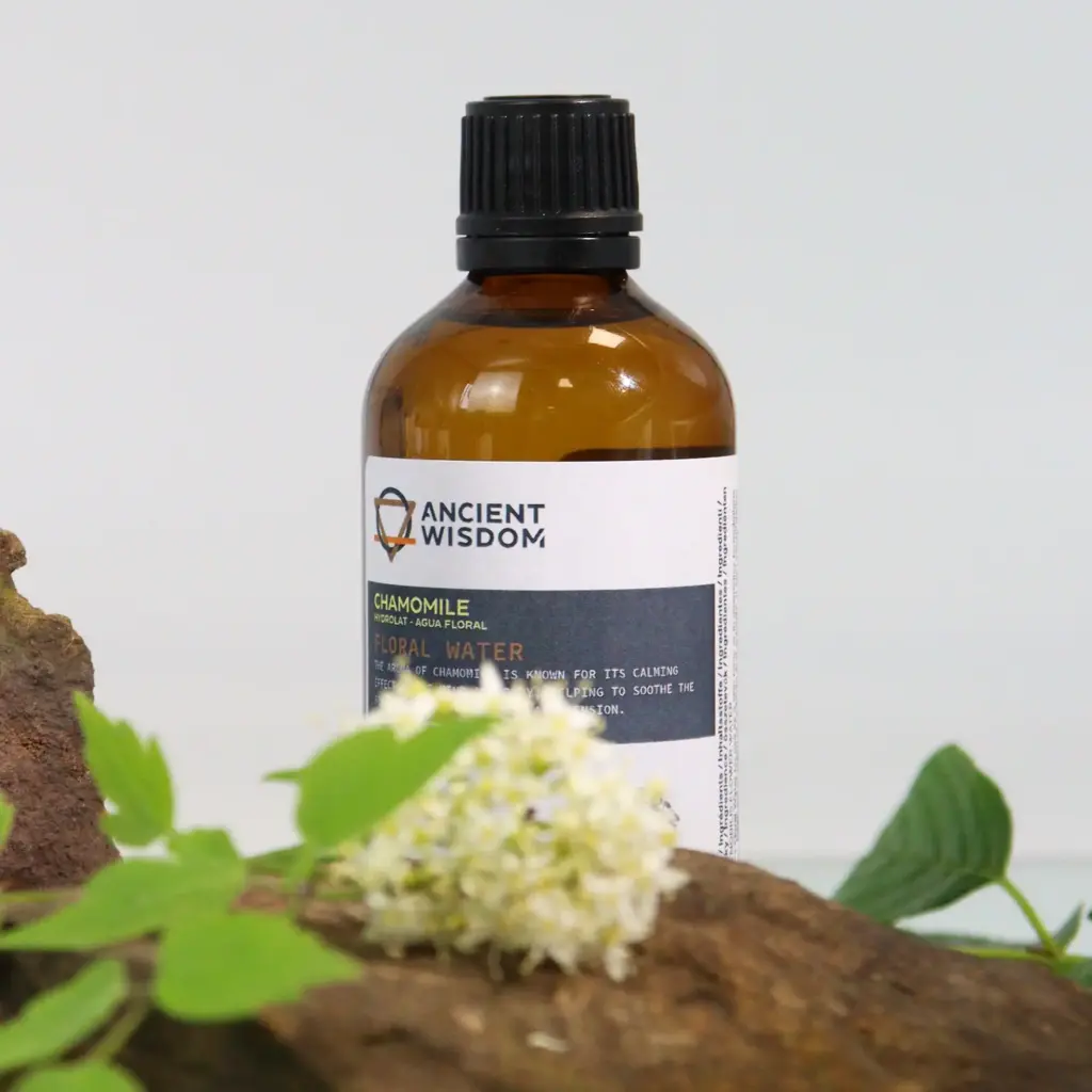 Chamomile Hydrolat 100ml | www.artisangoods.co.uk 2 Chamomile Hydrolat 100ml | www.artisangoods.co.uk 2