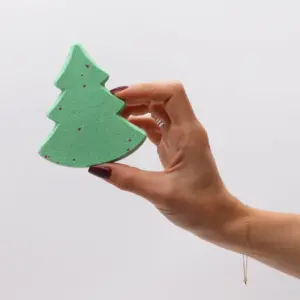 Christmas Wish List Christmas Bath Bomb Gift Pack | www.artisangoods.co.uk 7