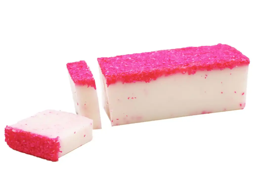 Coconut Dream – Soap Loaf | www.artisangoods.co.uk 3 Coconut Dream – Soap Loaf | www.artisangoods.co.uk 3