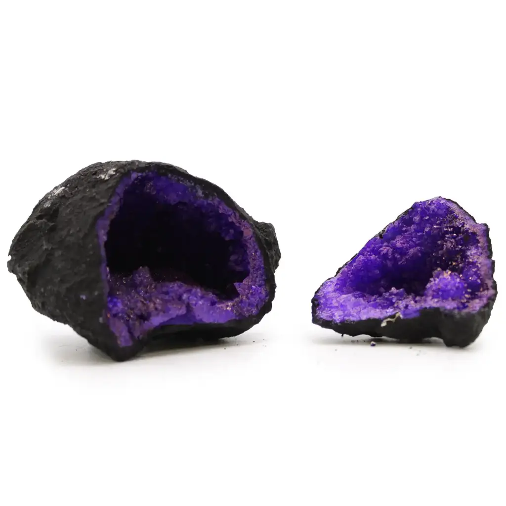 Coloured Calsite Geodes – Black Rock – Purple | www.artisangoods.co.uk