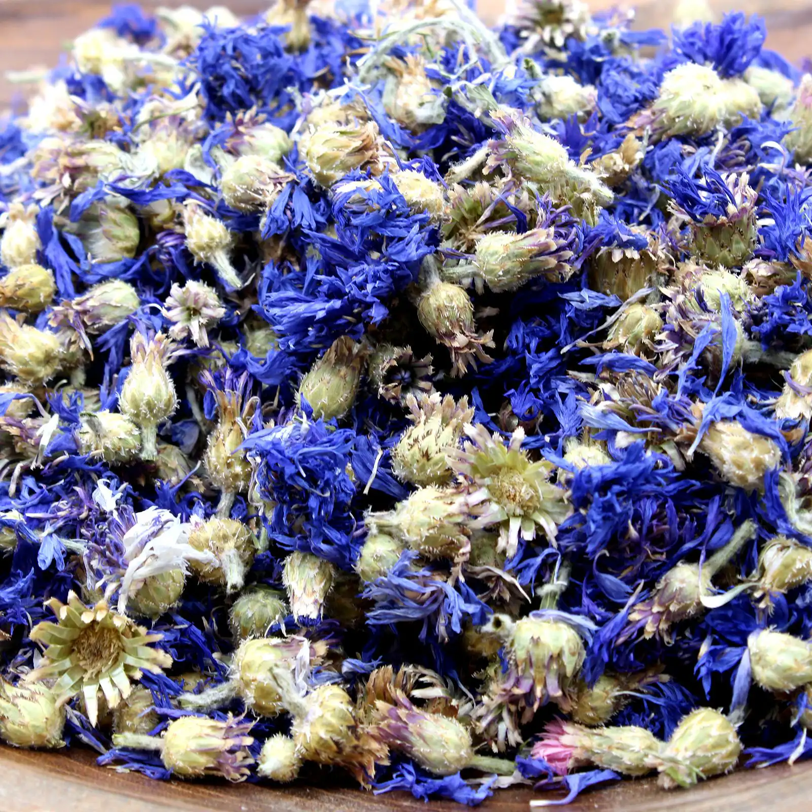 Cornflowers Blue Whole (0.5kg) | www.artisangoods.co.uk 3 Cornflowers Blue Whole (0.5kg) | www.artisangoods.co.uk 2