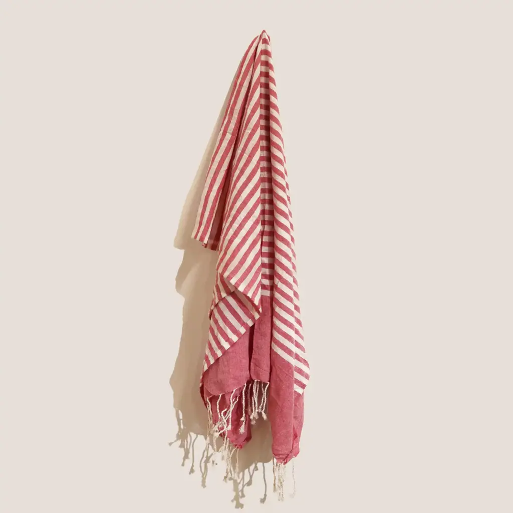 Cotton Pario Throw – 100×180 cm – Hot Pink | www.artisangoods.co.uk