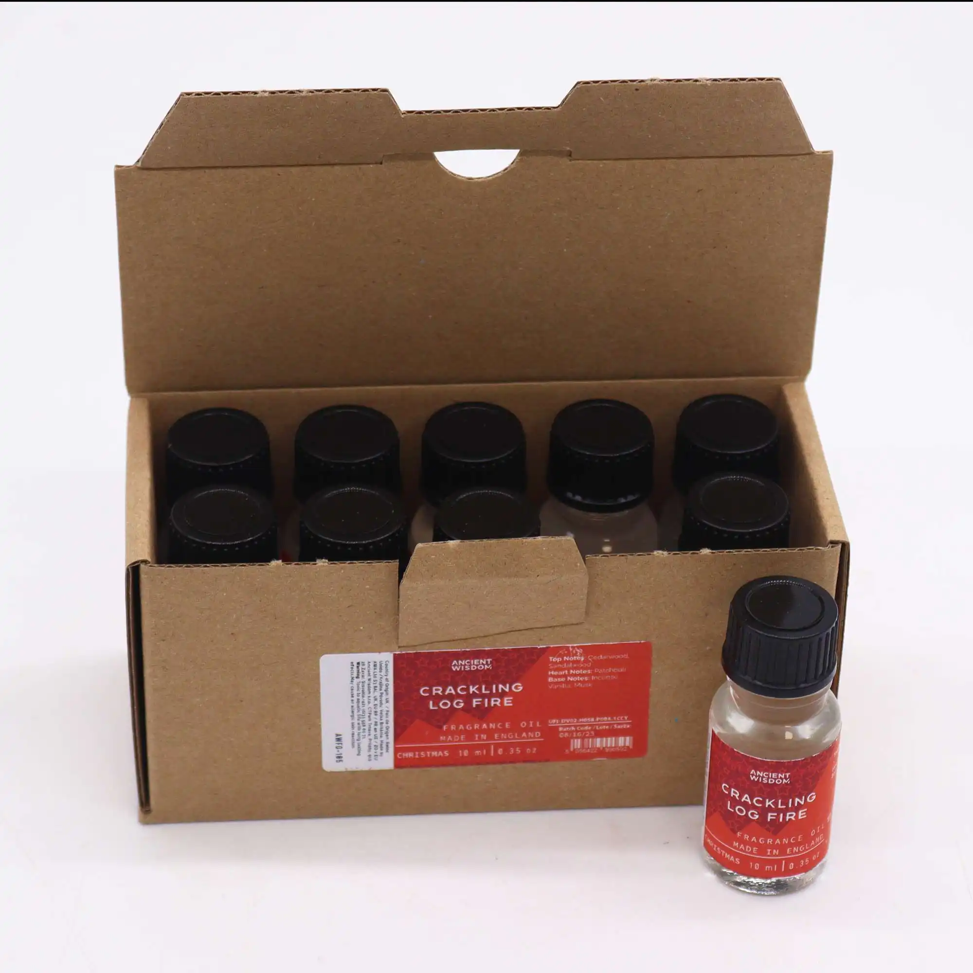 Crackling Log Fire Fragrance Oil 10ml | www.artisangoods.co.uk 3 Crackling Log Fire Fragrance Oil 10ml | www.artisangoods.co.uk 2