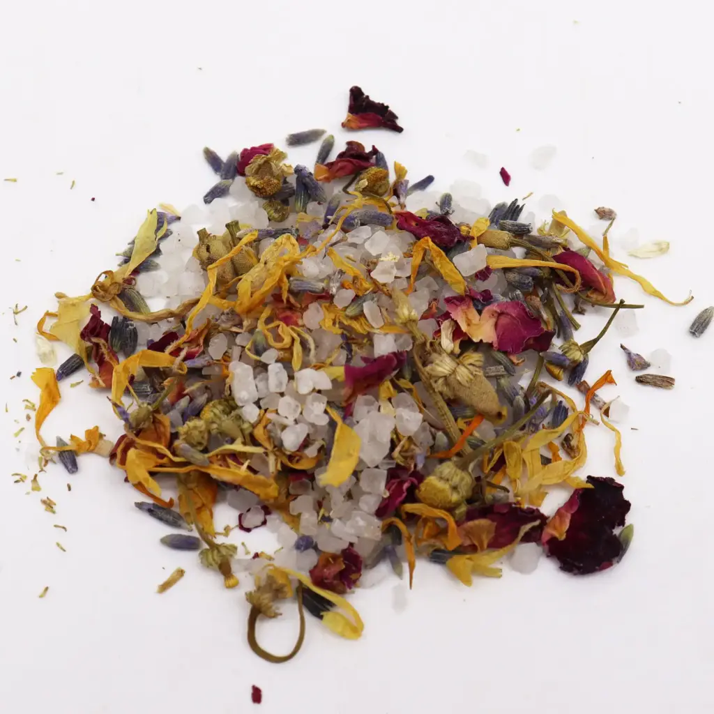 Floral Bath Soak – Natural – 140g | www.artisangoods.co.uk 4
