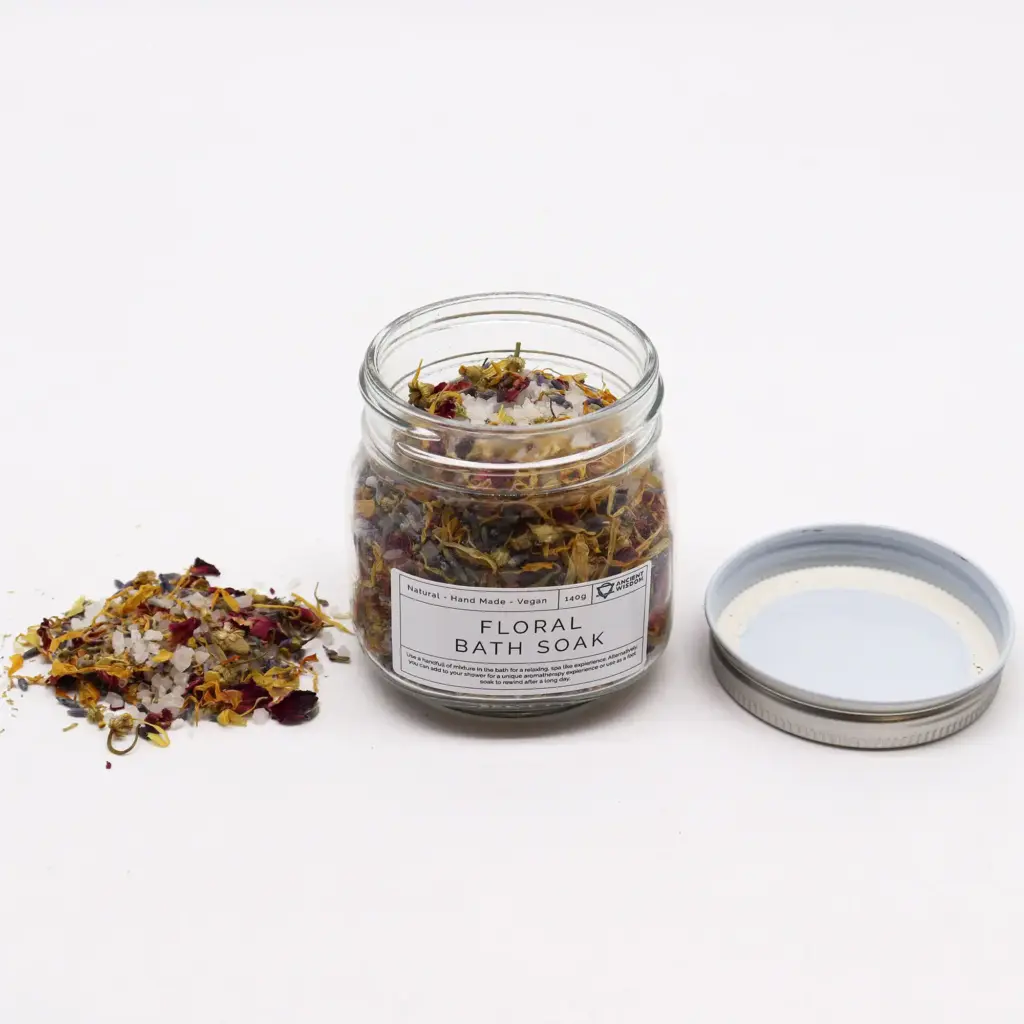 Floral Bath Soak – Natural – 140g | www.artisangoods.co.uk 3