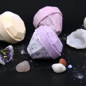 Gemstone Bath Bomb – Extreme Fragrance | www.artisangoods.co.uk 2