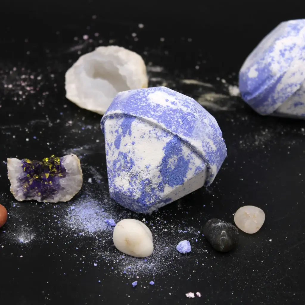 Gemstone Bath Bomb – Raspberry & Pomegranate | www.artisangoods.co.uk 5