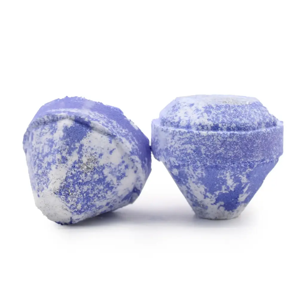 Gemstone Bath Bomb – Raspberry & Pomegranate | www.artisangoods.co.uk 3