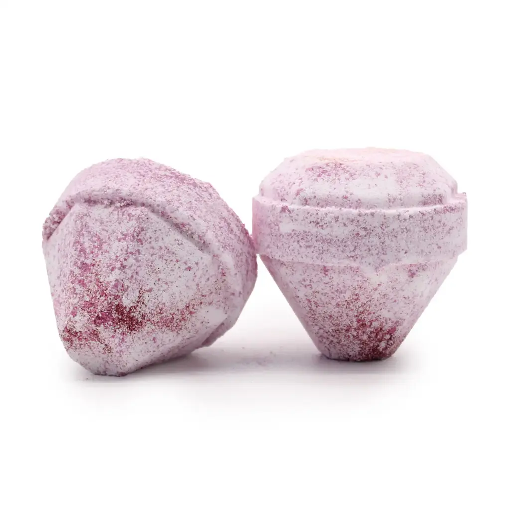 Gemstone Bath Bomb – Very Berry | www.artisangoods.co.uk 2