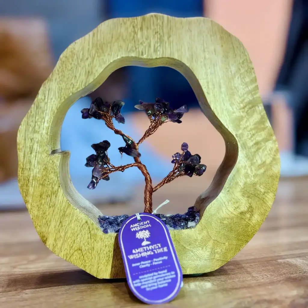 Gemstone Tree Garden – Mango Wood Ring – Amethyst – 60 chipstones | www.artisangoods.co.uk