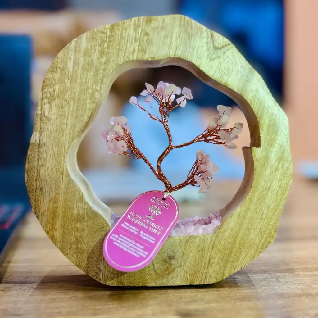 Gemstone Tree Garden – Mango Wood Ring – Rose Quartz – 60 chipstones | www.artisangoods.co.uk