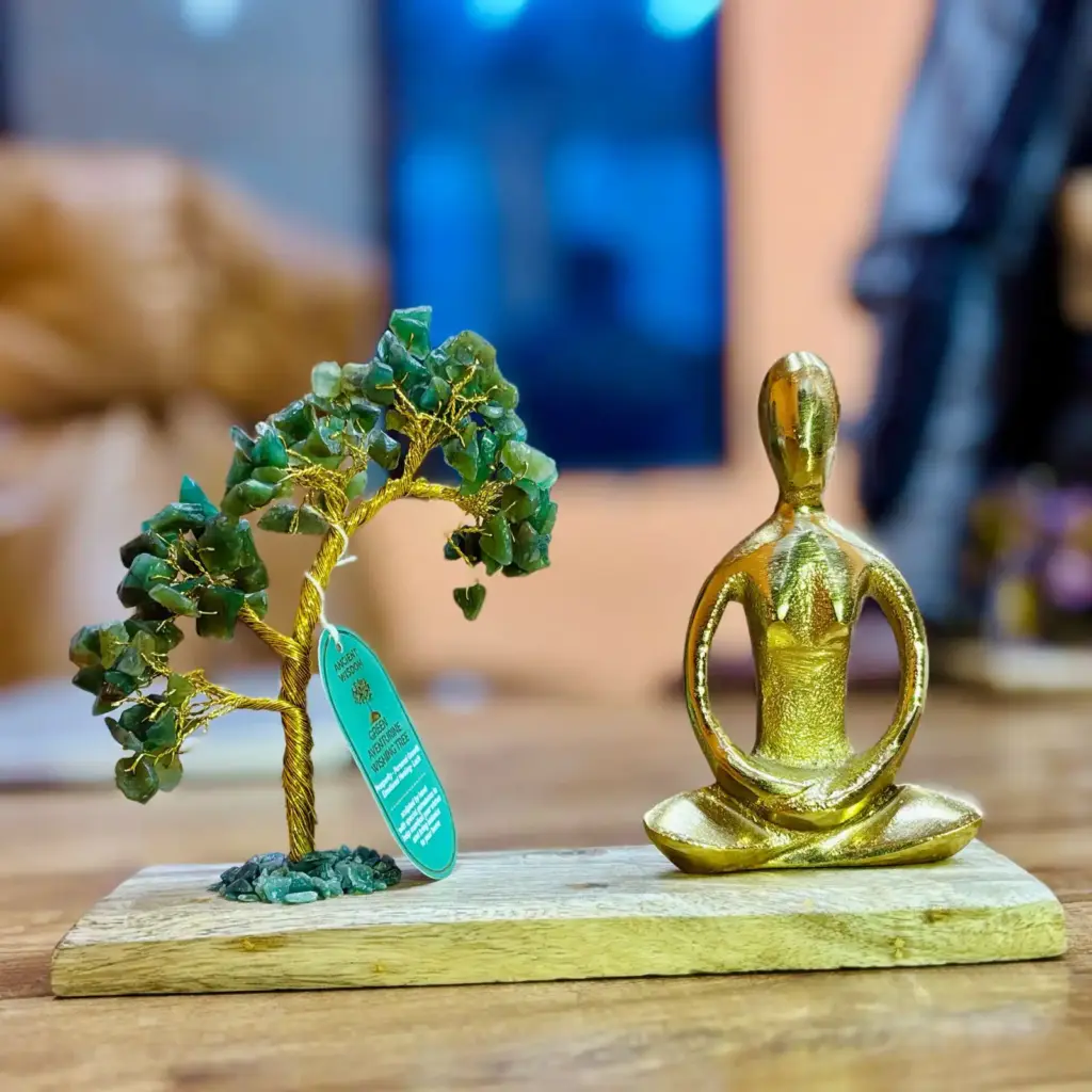 Gemstone Yoga Garden – Padmasana Pose – Green Aventurine – Tilted Tree – 100 chipstones | www.artisangoods.co.uk