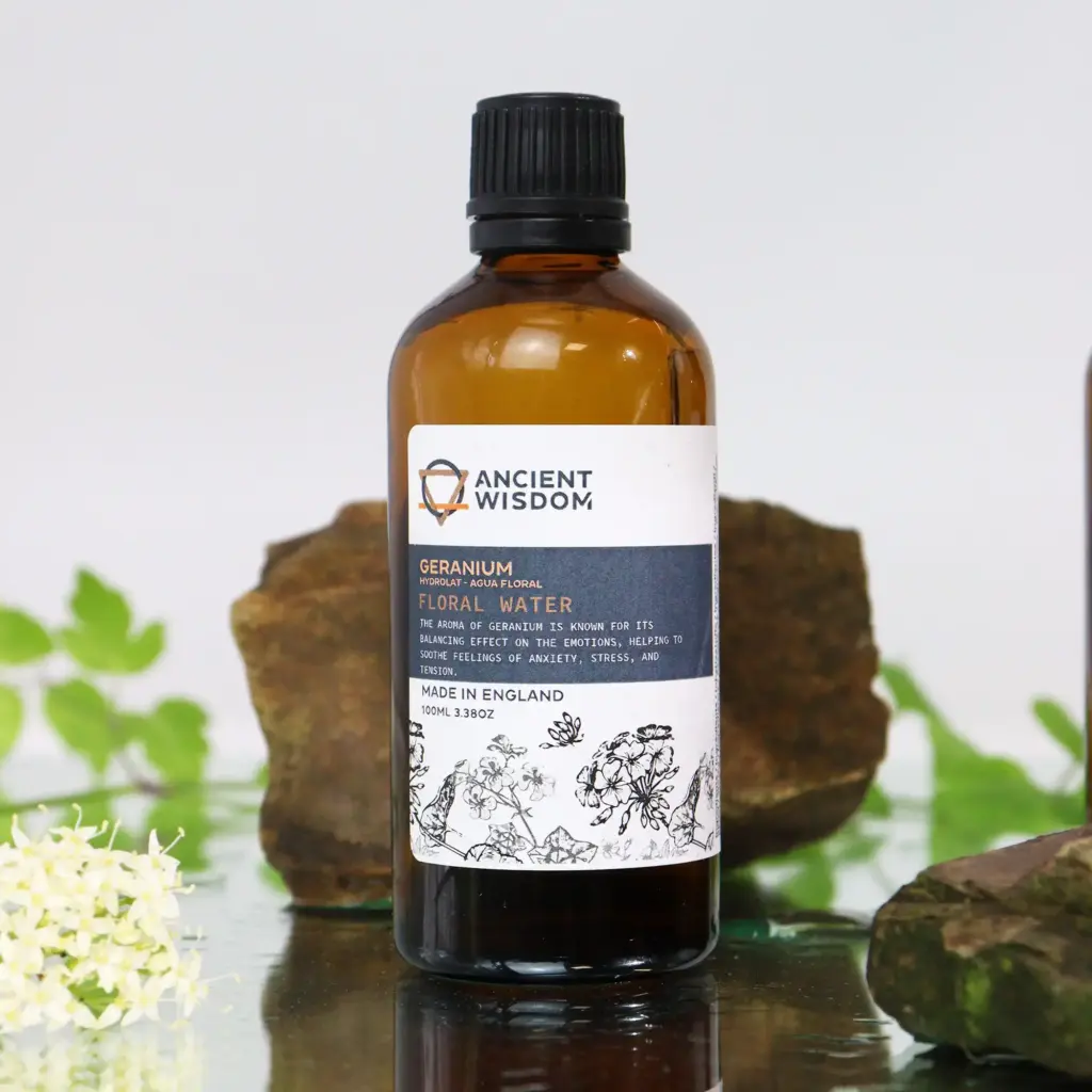 Geranium Hydrolat 100ml | www.artisangoods.co.uk 2