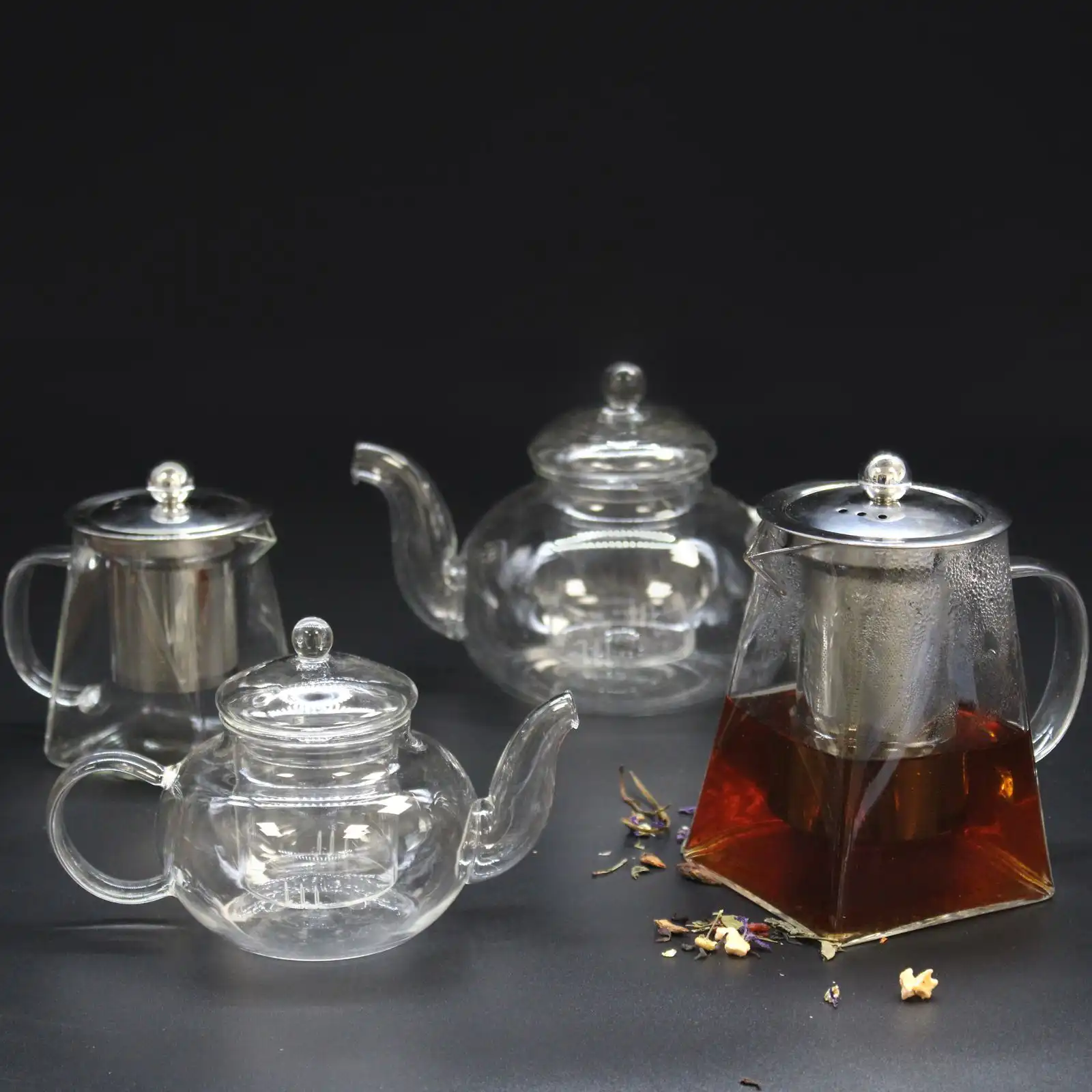 Glass Infuser Teapot – Round Pearl – 800ml | www.artisangoods.co.uk 4 Glass Infuser Teapot – Round Pearl – 800ml | www.artisangoods.co.uk 3