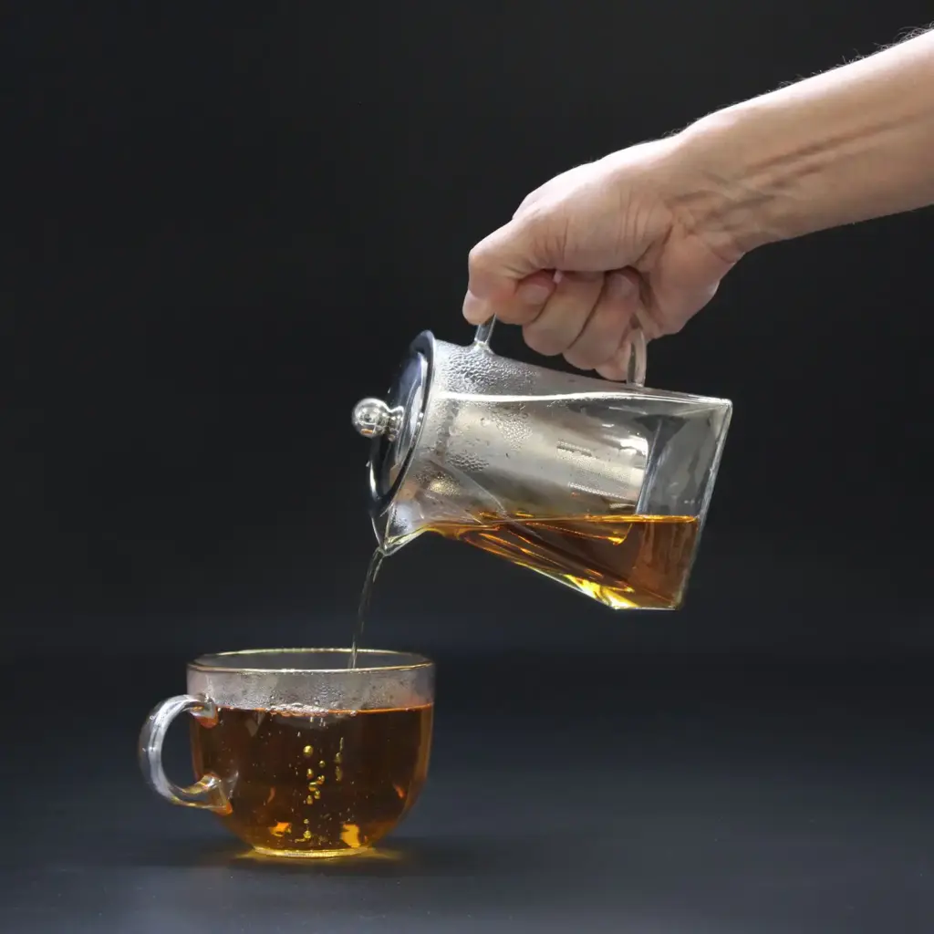 Glass Infuser Teapot – Tower Shape – 750ml | www.artisangoods.co.uk 6 Glass Infuser Teapot – Tower Shape – 750ml | www.artisangoods.co.uk 6