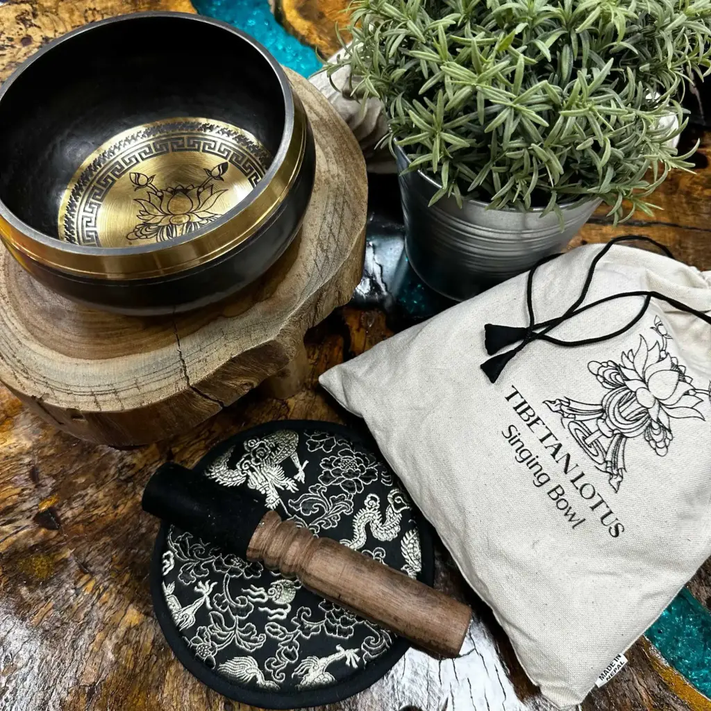 Hand Beaten & Engraved Singing Bowl Gift Set – 14cm – Lotus Flower | www.artisangoods.co.uk 2 Hand Beaten & Engraved Singing Bowl Gift Set – 14cm – Lotus Flower | www.artisangoods.co.uk 2