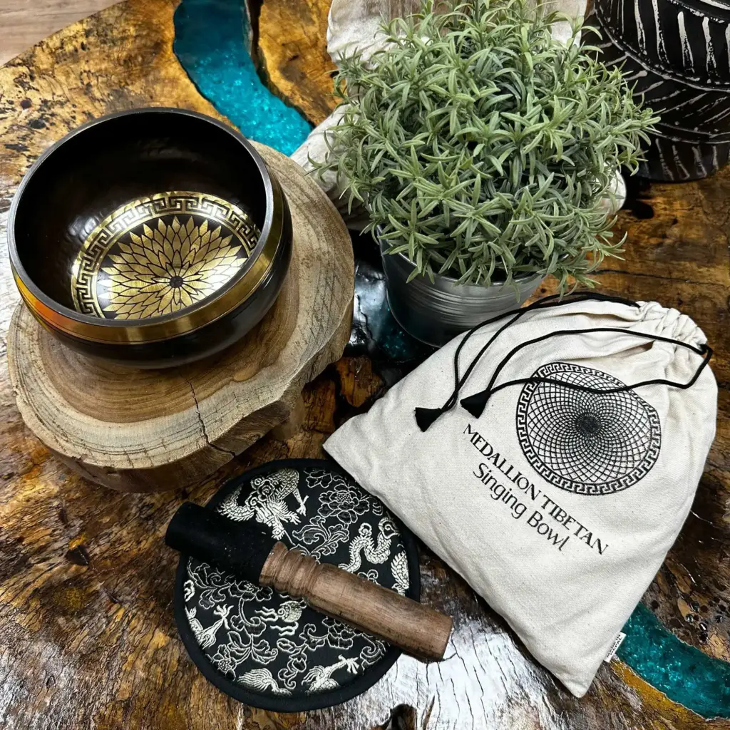 Hand Beaten & Engraved Singing Bowl Gift Set – 14cm – Round Medallions | www.artisangoods.co.uk Hand Beaten & Engraved Singing Bowl Gift Set – 14cm – Round Medallions | www.artisangoods.co.uk