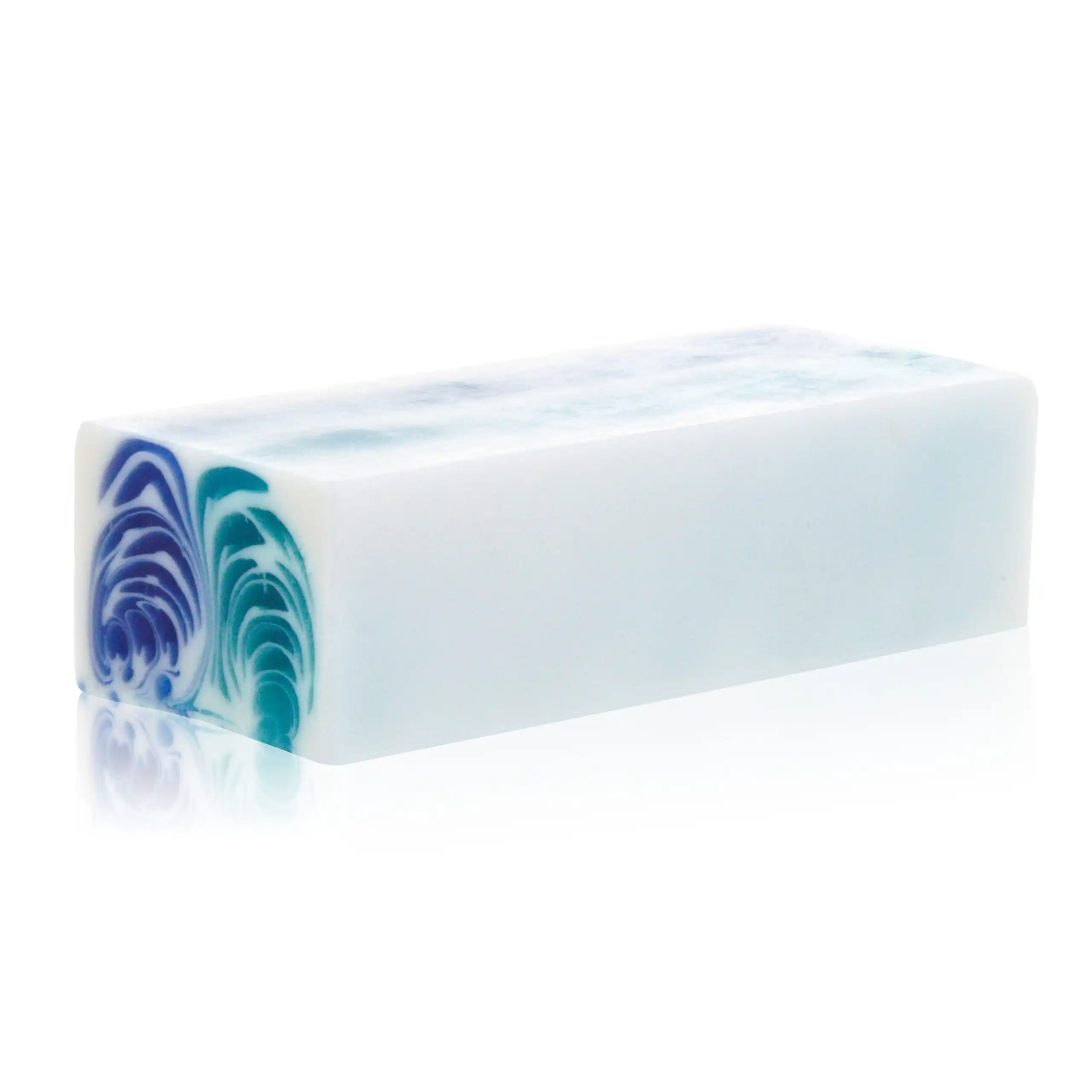 Handcrafted Soap Loaf 1.2kg – Marine Fresh | www.artisangoods.co.uk 8 Handcrafted Soap Loaf 1.2kg – Marine Fresh | www.artisangoods.co.uk 7